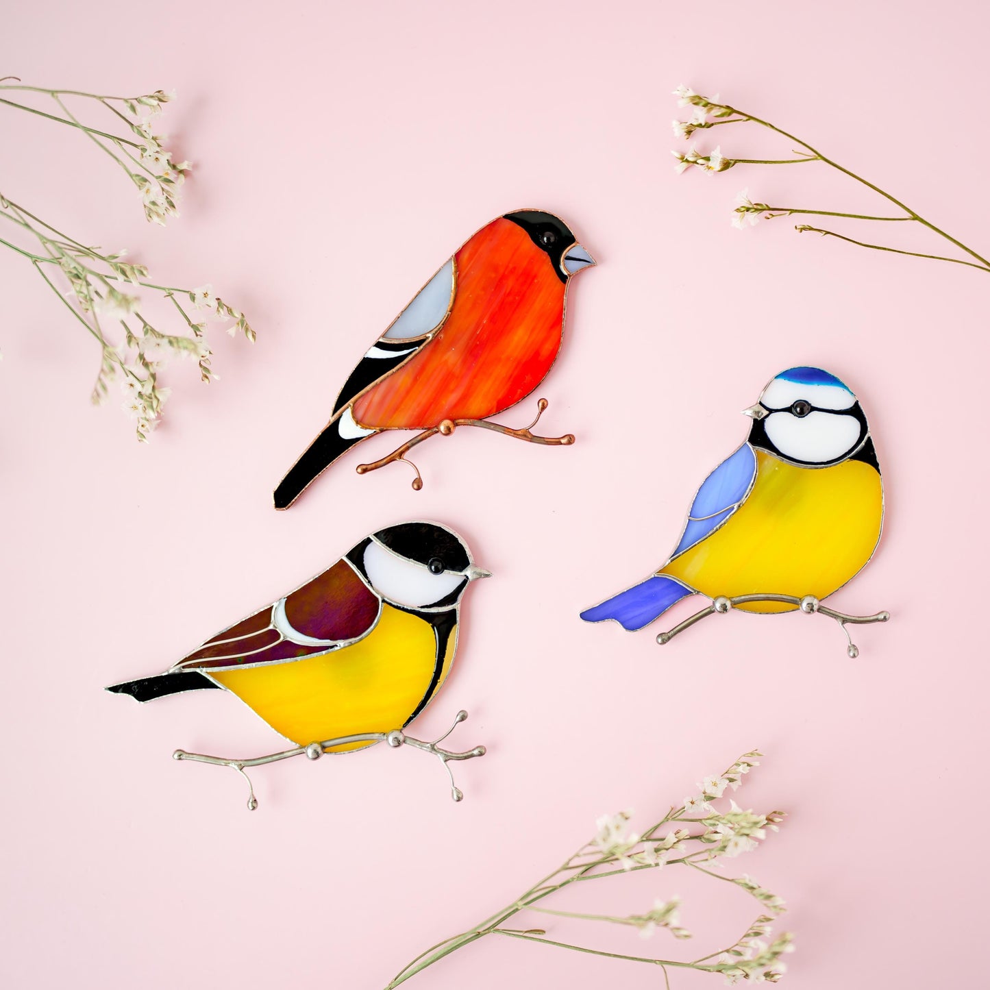 Bullfinch Stained Glass Magnet – Handmade Bird Refrigerator Decor & Gift