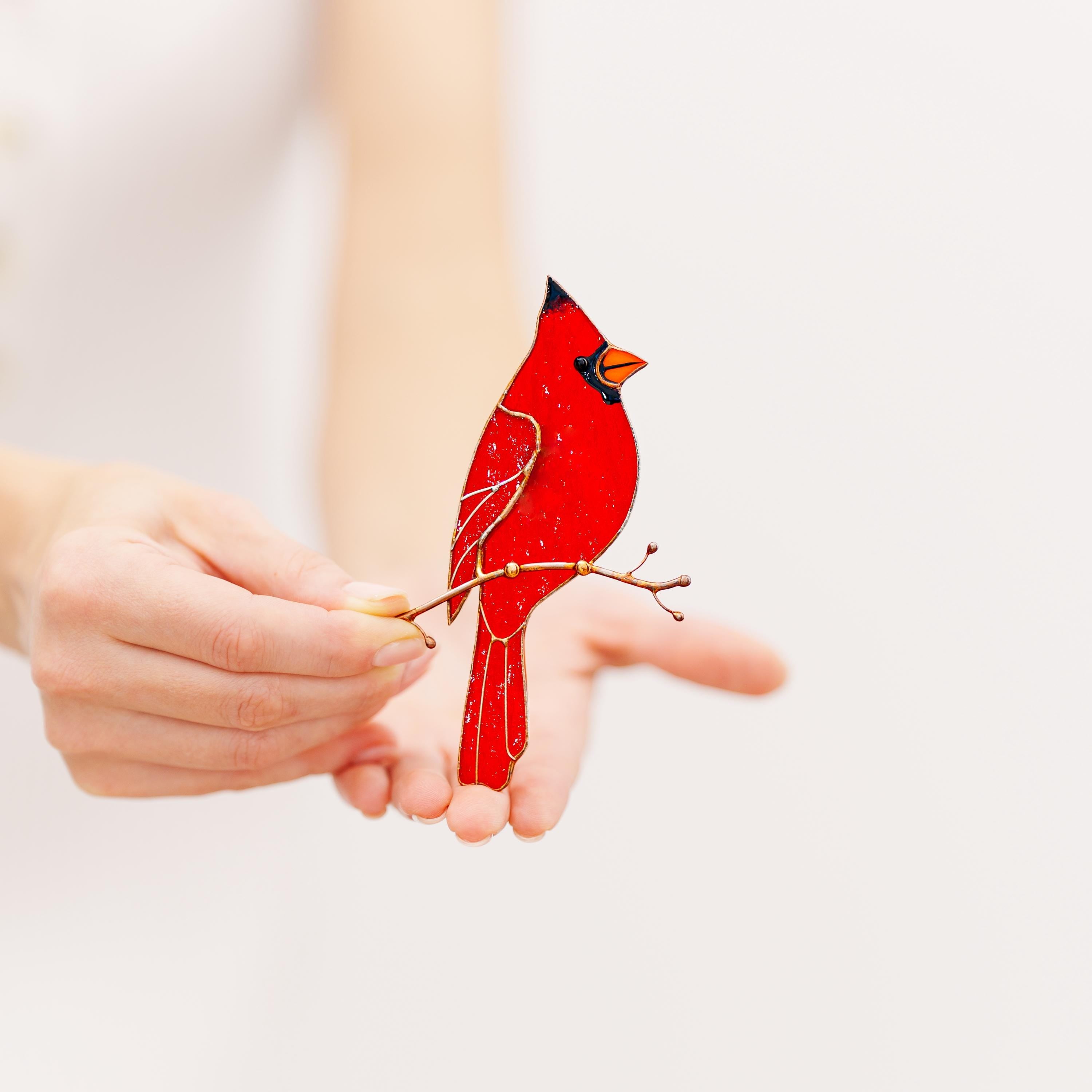 Red Cardinal Stained Glass Magnet – Handmade Bird Refrigerator Decor & Gift